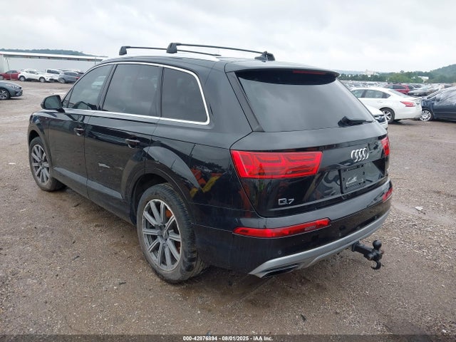 2017 AUDI Q7 WA1LAAF71HD034337 Photo 2