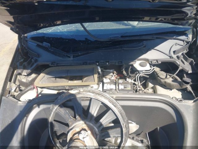 2020 TESLA MODEL Y 5YJYGDEE2LF049958 Photo 9