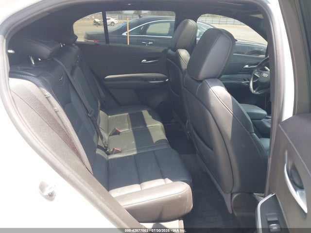 2023 CADILLAC XT4 1GYFZCR4XPF100549 Photo 7