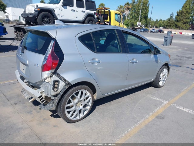 JTDKDTB34G1116537 Toyota 1nz-fxe+1lm