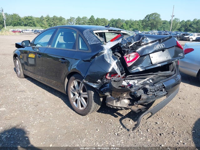 2011 AUDI A4 WAUBFAFL8BN047438 Photo 2