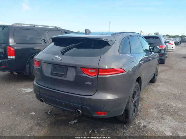 2017 JAGUAR F-PACE SADCK2BV1HA496528 Photo 3