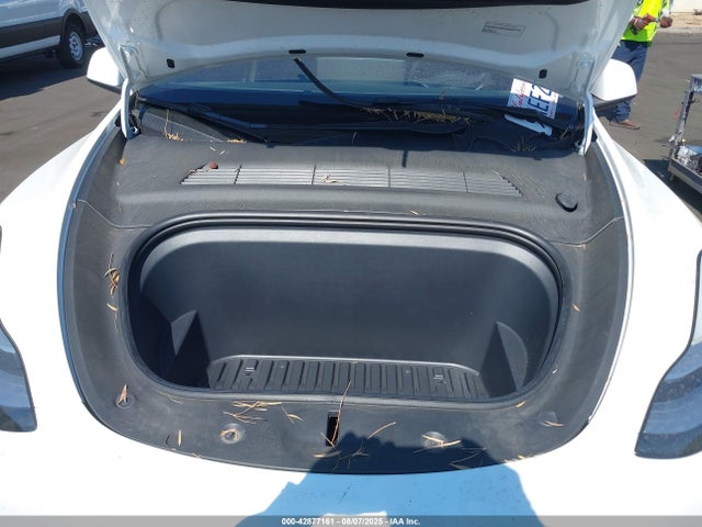 Tesla 2022 2022 7SAYGAEE2NF365977 Image 10