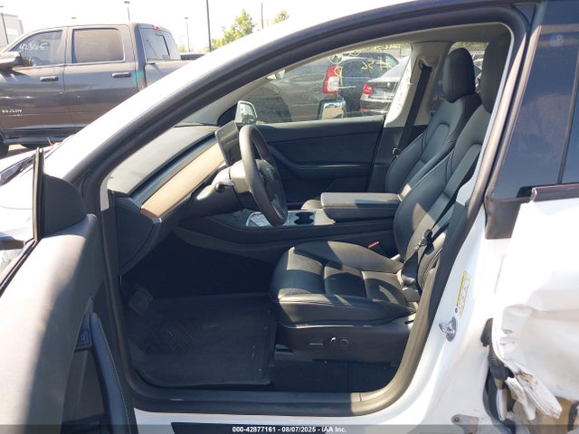 Tesla 2022 2022 7SAYGAEE2NF365977 Image 5
