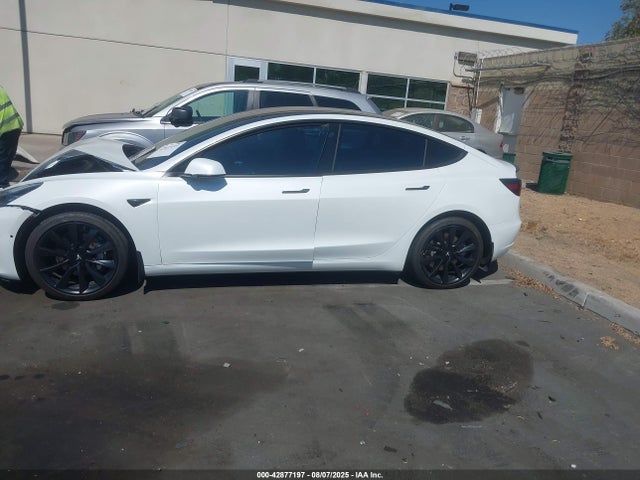 5YJ3E1EA9JF048766 Tesla MODEL 3
