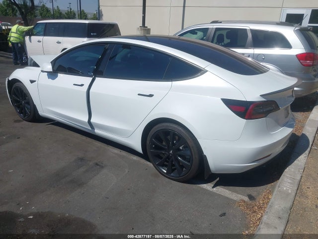5YJ3E1EA9JF048766 Tesla MODEL 3