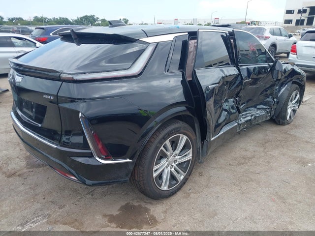 2024 CADILLAC LYRIQ 1GYKPMRKXRZ135389 Photo 3