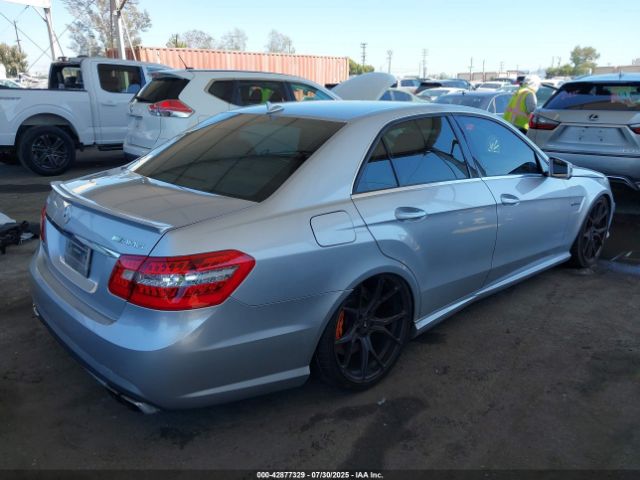 2010 MERCEDES-BENZ E 63 AMG WDDHF7HB0AA178914 Photo 3