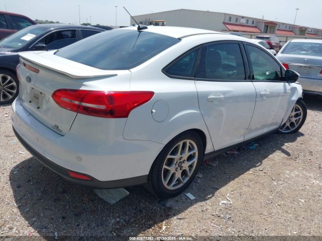 2015 FORD FOCUS 1FADP3F26FL277885 Photo 3
