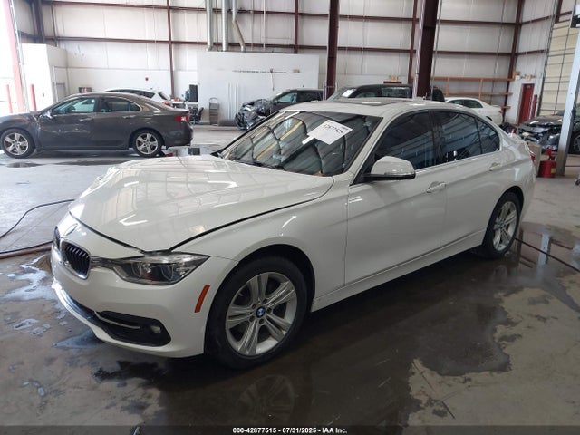 BMW 330I 2018 WBA8D9G52JNU68908 Image 2