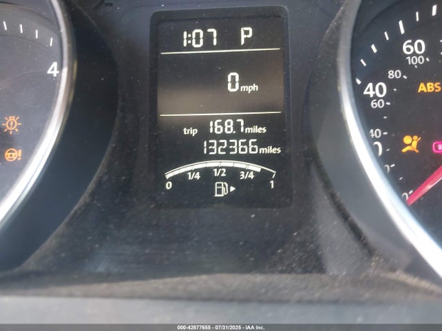 3VWLA7AJXFM305955 Volkswagen Jetta