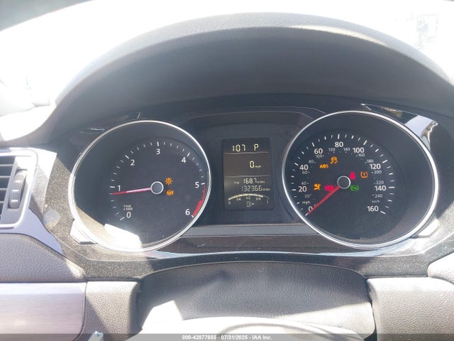 3VWLA7AJXFM305955 Volkswagen Jetta