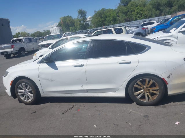 1C3CCCAB0FN691228 Chrysler 2015