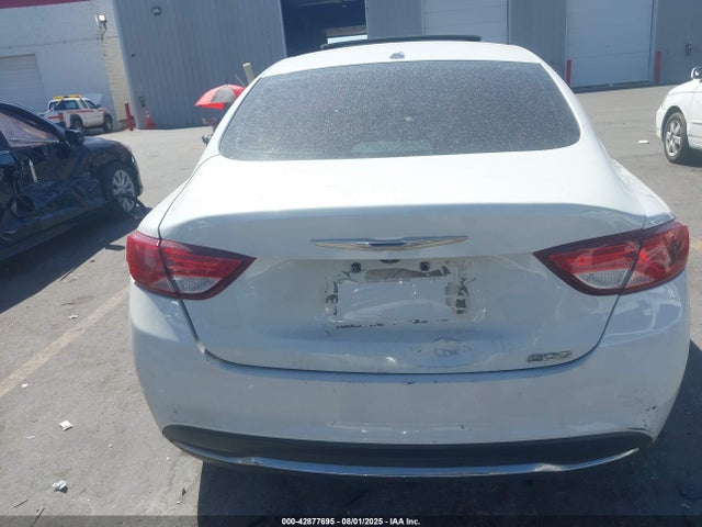 1C3CCCAB0FN691228 Chrysler 2015