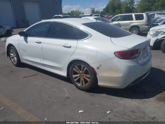 1C3CCCAB0FN691228 Chrysler 2015