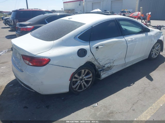 1C3CCCAB0FN691228 Chrysler 2015