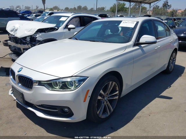 WBA8B9G53HNU51597 BMW 2017
