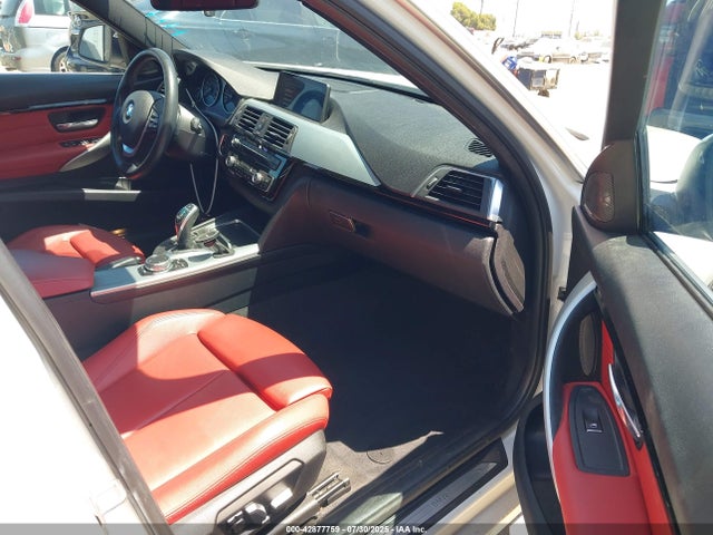 WBA8B9G53HNU51597 BMW 2017