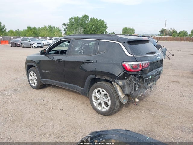Jeep Compass 2024 3C4NJDBN4RT118023 Image 3