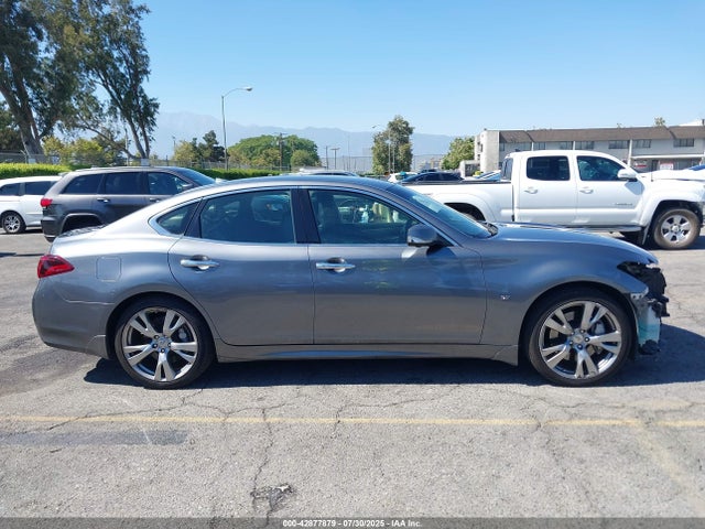 JN1BY1AP5GM220727 Infiniti 2016