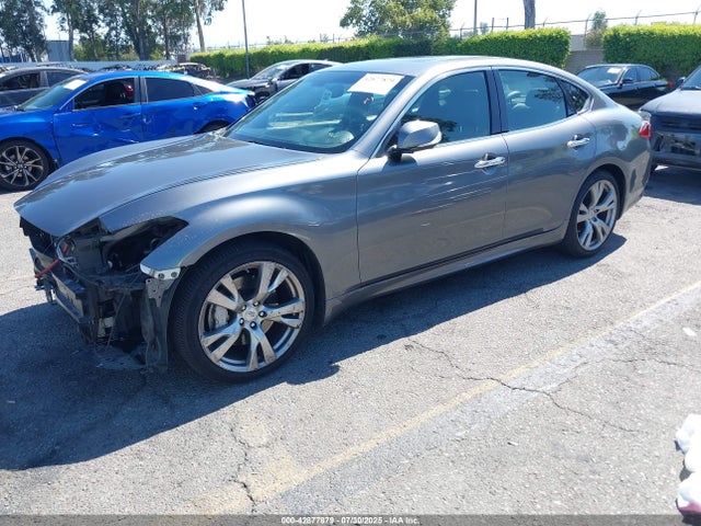 JN1BY1AP5GM220727 Infiniti 2016