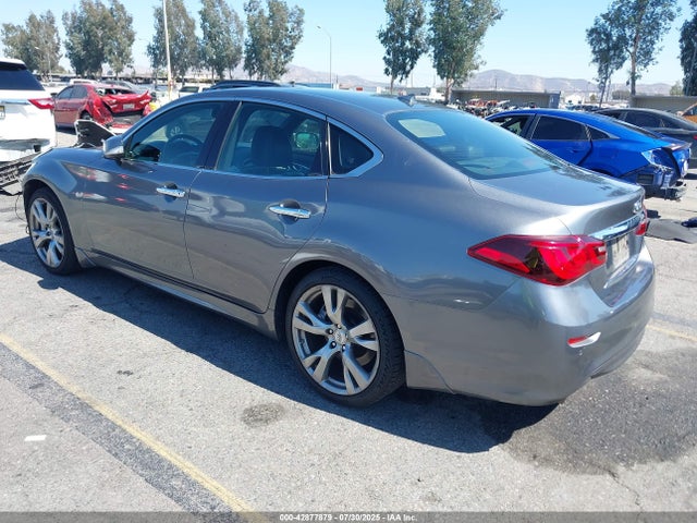 JN1BY1AP5GM220727 Infiniti 2016