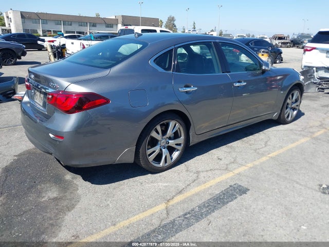 JN1BY1AP5GM220727 Infiniti 2016