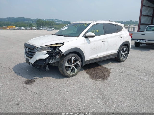 KM8J3CA22GU110821 Hyundai 2016