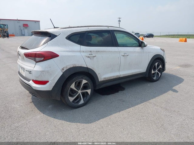 KM8J3CA22GU110821 Hyundai 2016