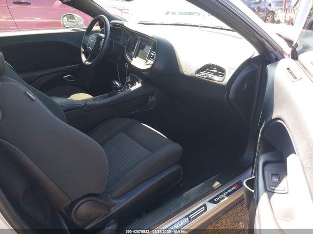 2C3CDZAG4KH680019 Dodge Challenger