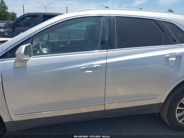 1GYKNBRS9HZ245956 Cadillac XT5 LUXURY