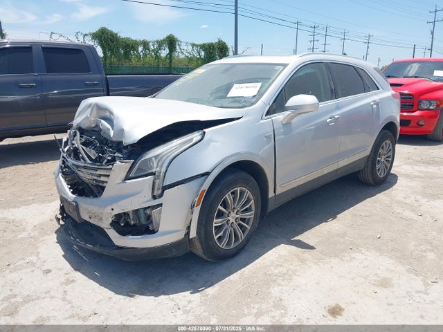2017 CADILLAC XT5 1GYKNBRS9HZ245956 Photo 1
