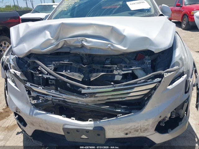 2017 CADILLAC XT5 1GYKNBRS9HZ245956 Photo 5