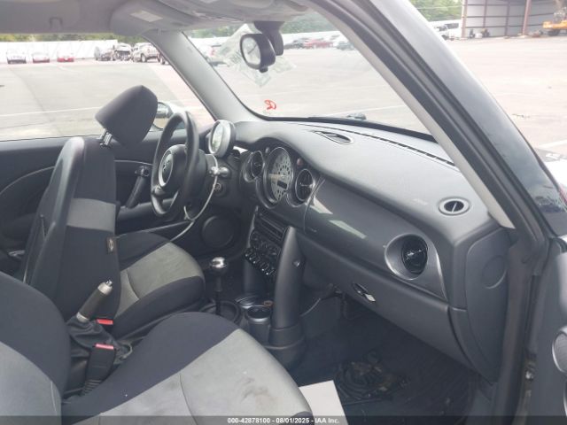 2005 MINI COOPER S WMWRE334X5TD95948 Photo 4