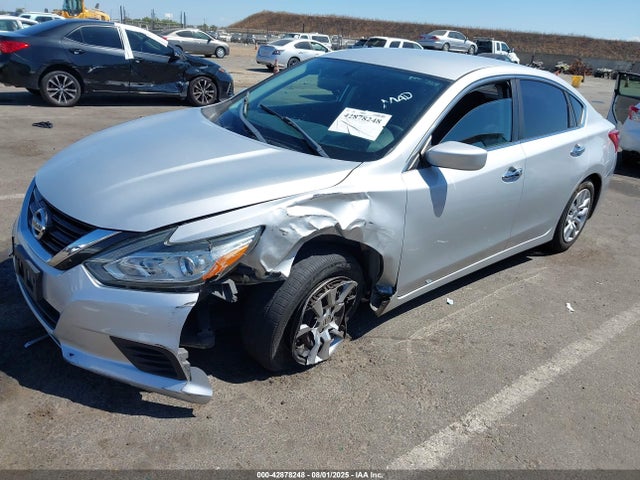 1N4AL3AP8HC485660 Nissan 2017