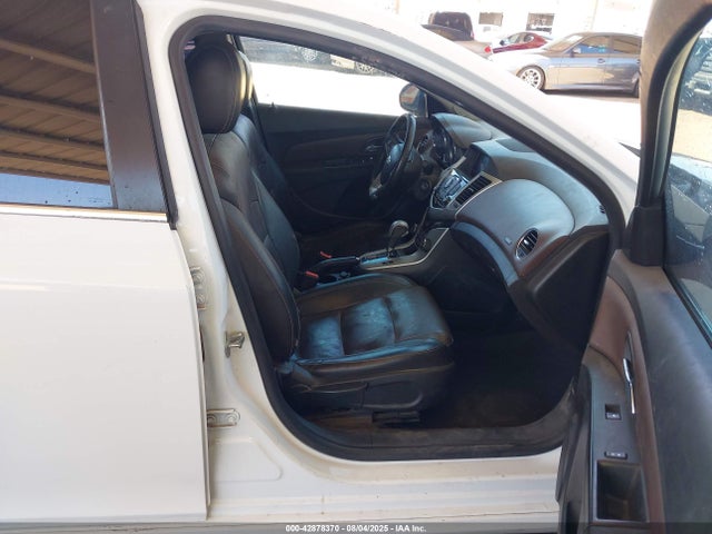 Chevrolet LUV 2015 1G1PE5SB0F7125570 Image 5