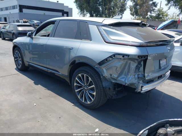 2024 CADILLAC LYRIQ 1GYKPVRL6RZ139440 Photo 2