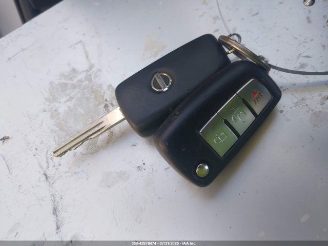 JN8AT2MT0GW001754 Nissan 2016