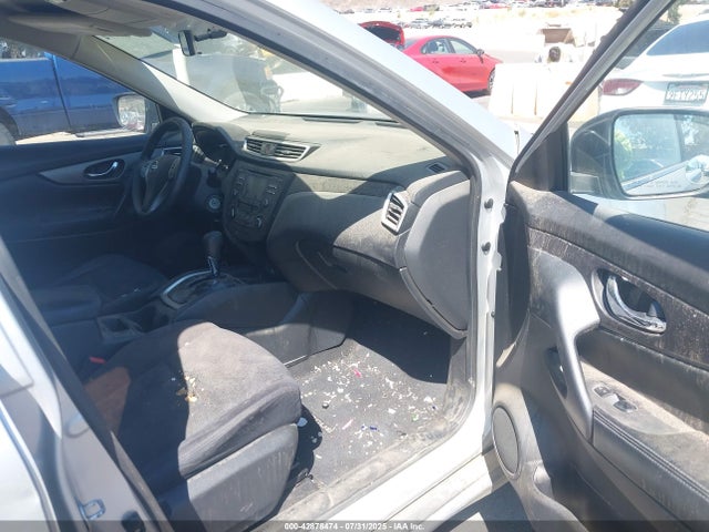 JN8AT2MT0GW001754 Nissan 2016