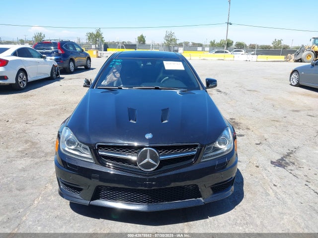 WDDGJ7HB4EG167217 Mercedes-Benz 2014
