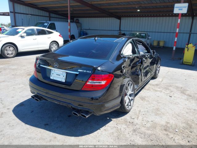 2014 MERCEDES-BENZ C 63 AMG WDDGJ7HB4EG167217 Photo 3