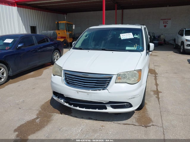 Chrysler Town and Country 2014 2C4RC1BG7ER246975 Image 6
