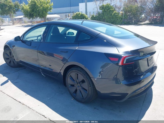 2025 TESLA MODEL 3 5YJ3E1EA1SF046088 Photo 2