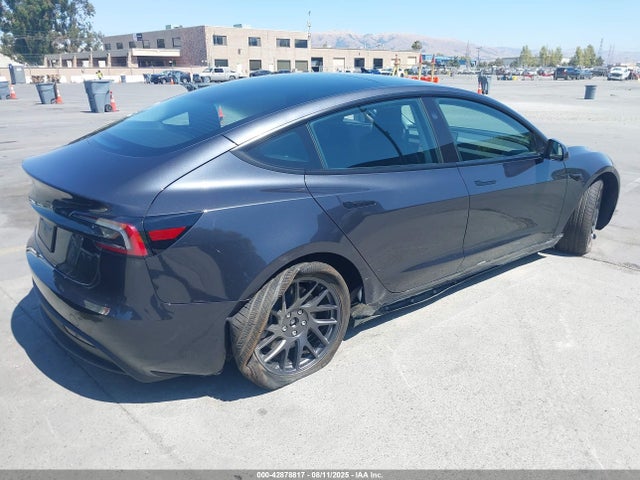 2025 TESLA MODEL 3 5YJ3E1EA1SF046088 Photo 3