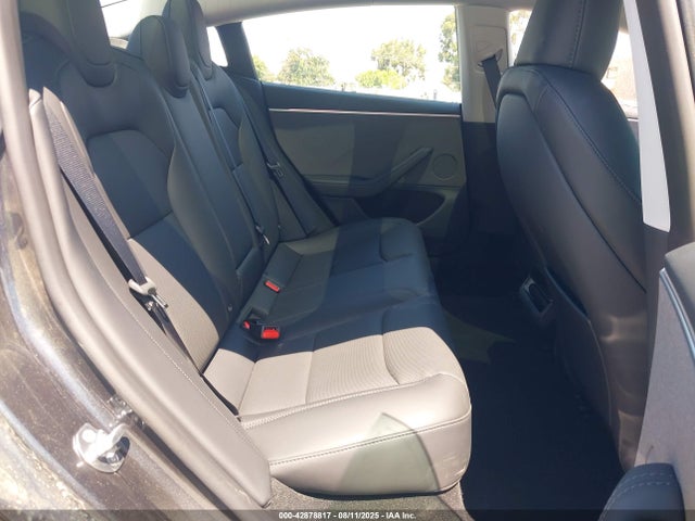 2025 TESLA MODEL 3 5YJ3E1EA1SF046088 Photo 7