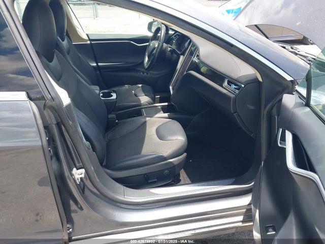 2015 TESLA MODEL S 5YJSA1E11FF115987 Photo 4