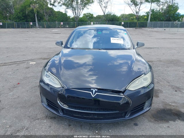 2015 TESLA MODEL S 5YJSA1E11FF115987 Photo 5