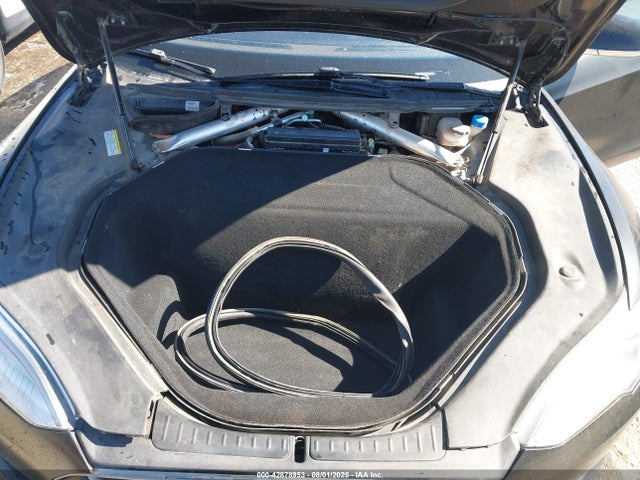 2015 TESLA MODEL S 5YJSA1E26FF111944 Photo 9