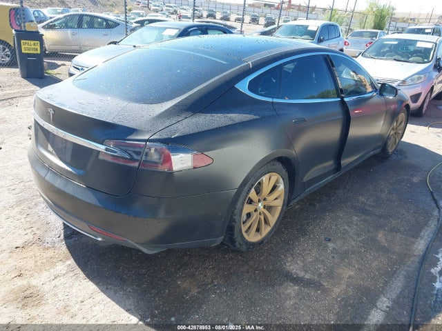 2015 TESLA MODEL S 5YJSA1E26FF111944 Photo 3