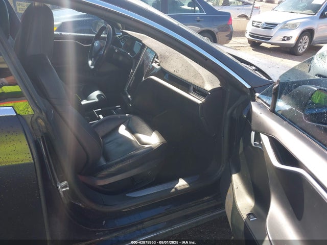 2015 TESLA MODEL S 5YJSA1E26FF111944 Photo 4